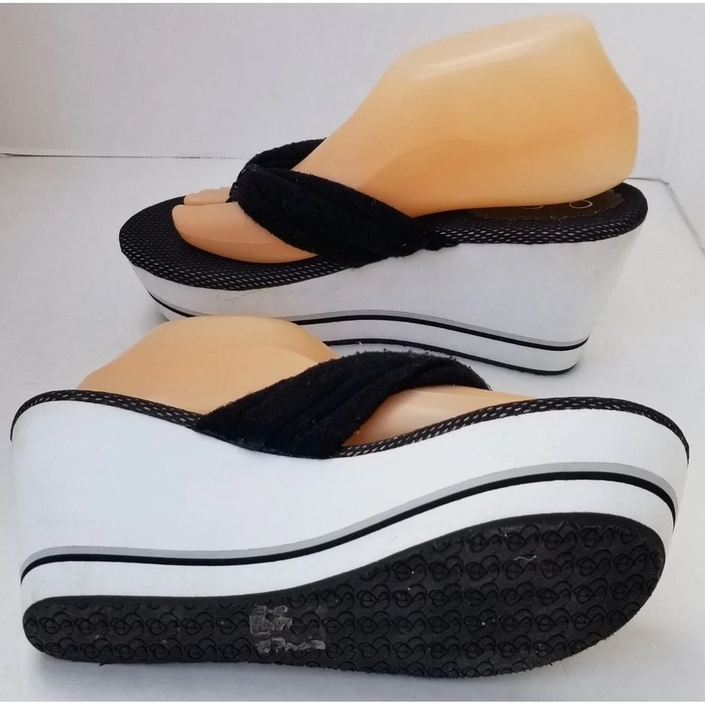JESSICA SIMPSON Sandals Women 8 Black Wedge Platform Terry Cloth Thong Retro/Y2K